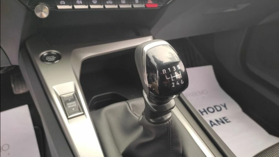 PEUGEOT 308 308 1.2 PureTech Allure S&S