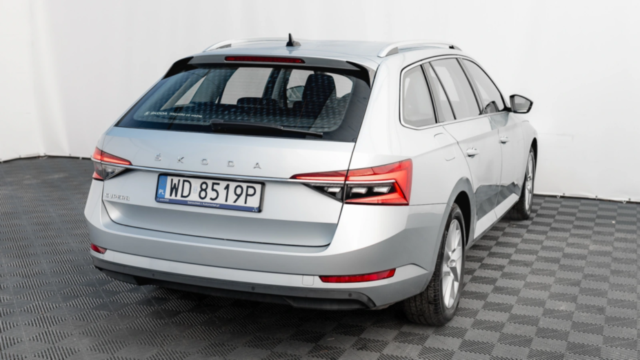 SKODA Superb Superb 2.0 TSI Ambition DSG