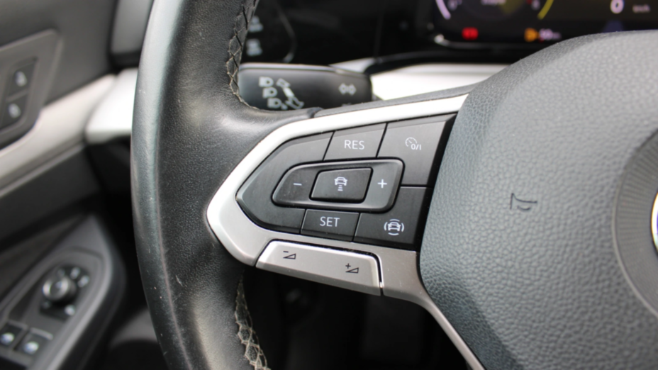 VOLKSWAGEN Golf Golf VIII 1.5 TSI EVO Life