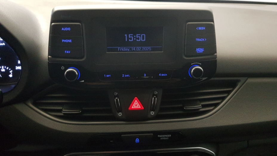 HYUNDAI i30 i30 1.6 D Classic +