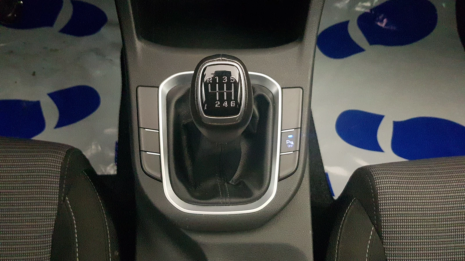 HYUNDAI i30 i30 1.6 D Classic +