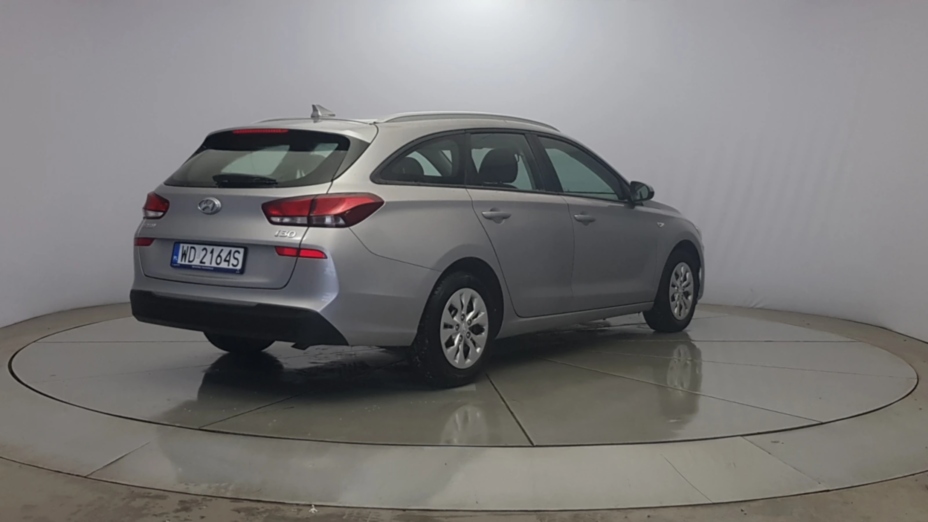HYUNDAI i30 i30 1.6 D Classic +