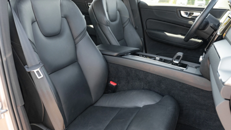 VOLVO XC60 XC60 B4 B Plus Bright aut