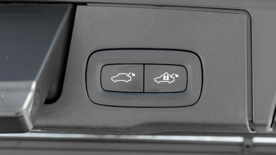 VOLVO XC60 XC60 B4 B Plus Bright aut