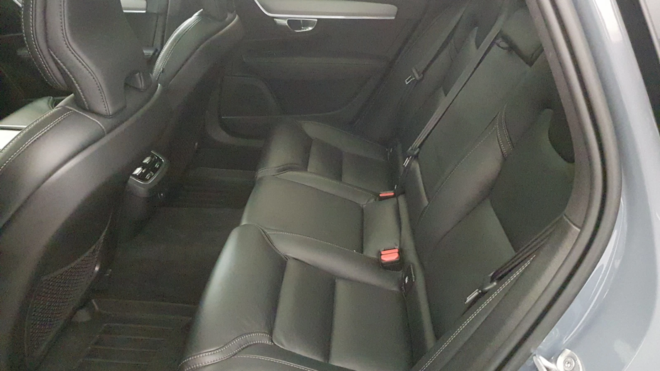VOLVO V90 V90 B5 D AWD R-Design aut