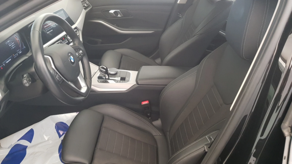 BMW Seria 3 320d xDrive mHEV Advantage aut