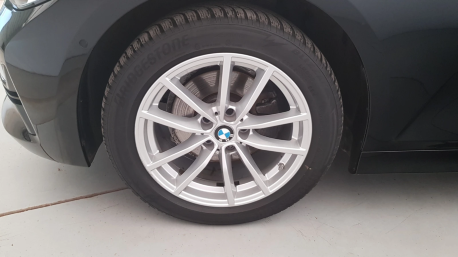 BMW Seria 3 320d xDrive mHEV Advantage aut