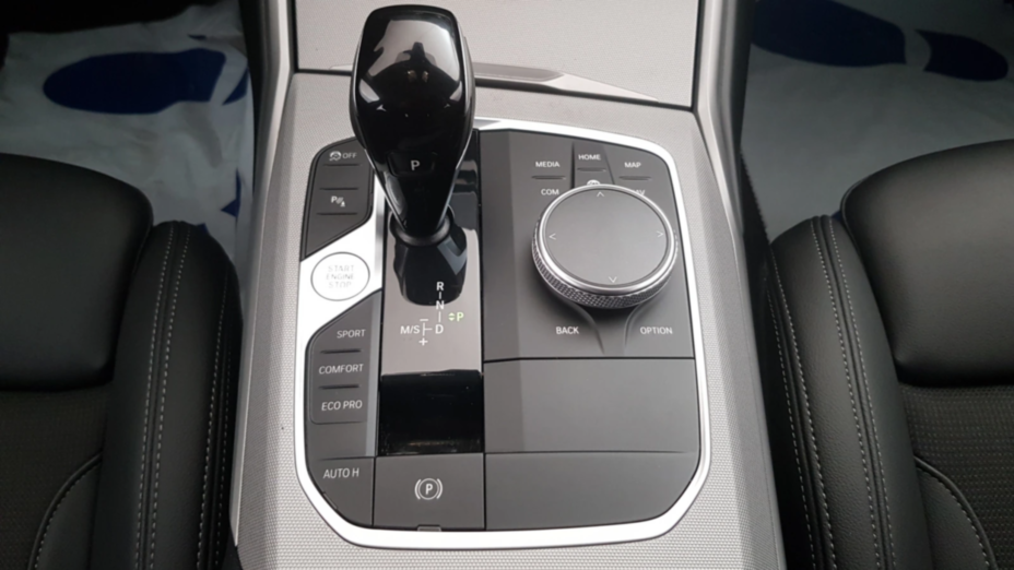 BMW Seria 3 320d xDrive mHEV Advantage aut