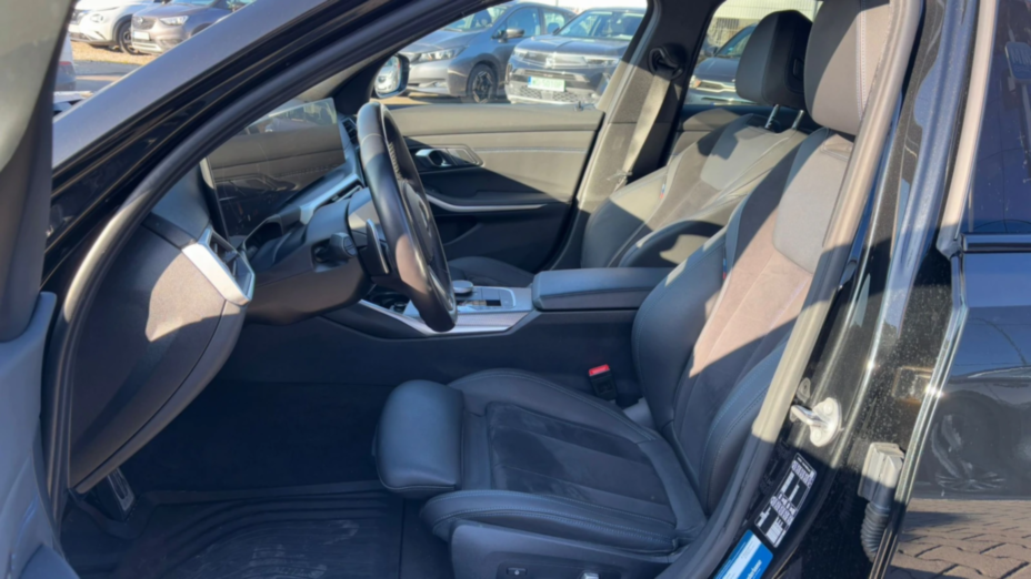 BMW Seria 3 318i M Sport aut