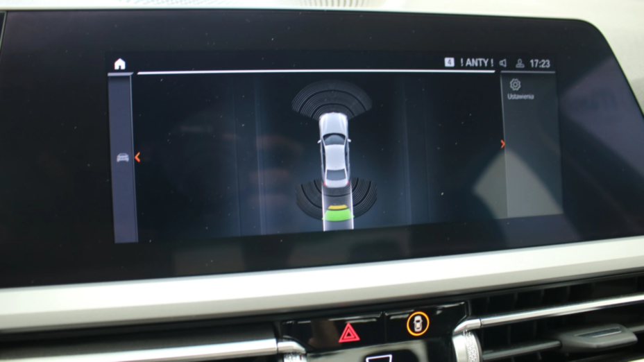 BMW Seria 3 318i Advantage aut