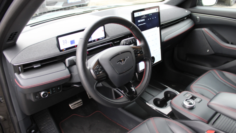 FORD Mustang Mach-E Mustang Mach-E 75kWh AWD