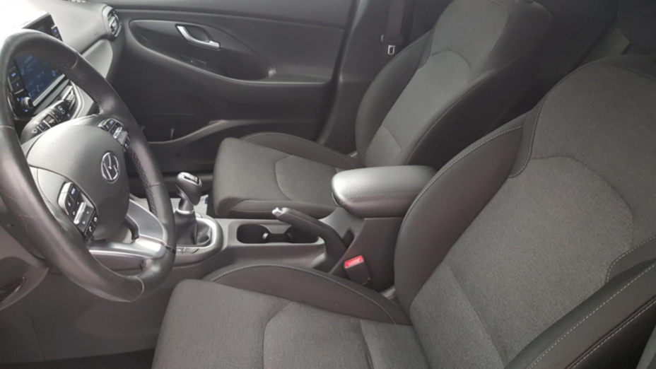 HYUNDAI i30 i30 1.5 DPI Smart