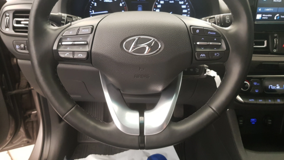 HYUNDAI i30 i30 1.5 DPI Smart