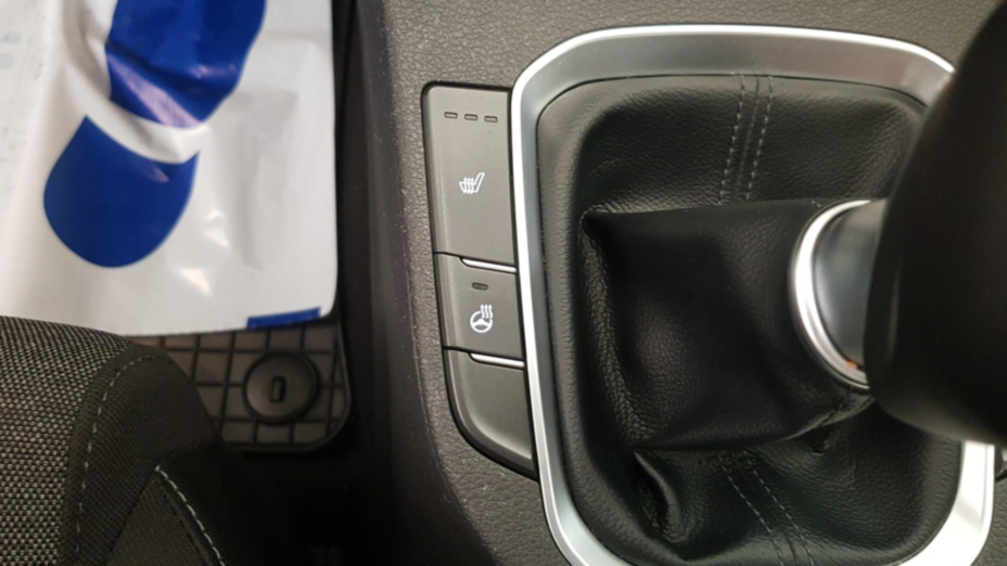 HYUNDAI i30 i30 1.5 DPI Smart