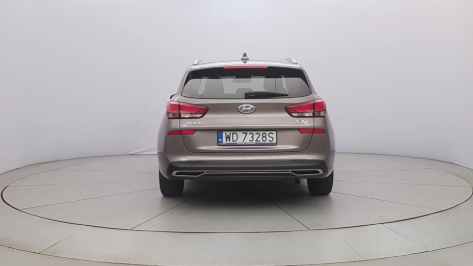 HYUNDAI i30 i30 1.5 DPI Smart