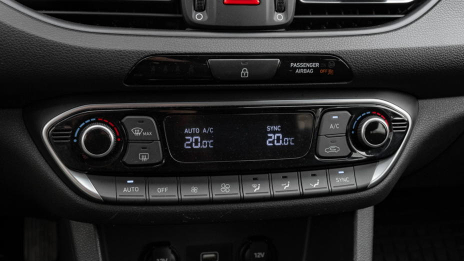 HYUNDAI i30 i30 1.5 DPI Comfort