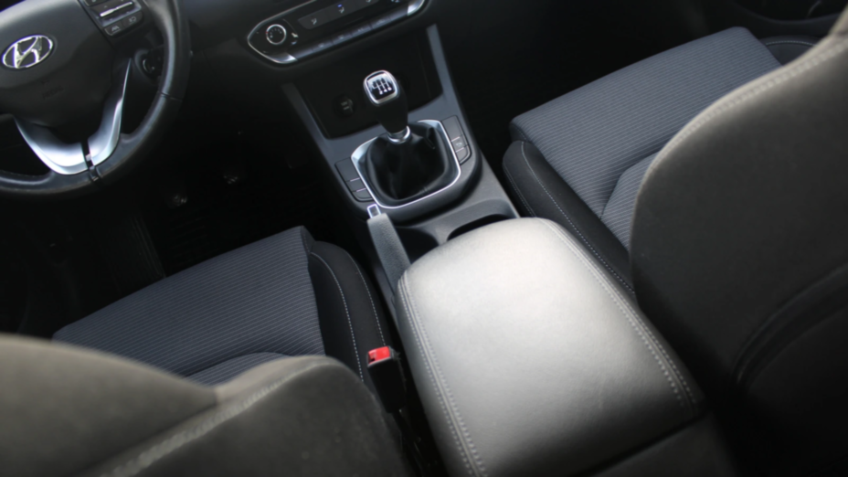 HYUNDAI i30 i30 1.5 DPI Classic +