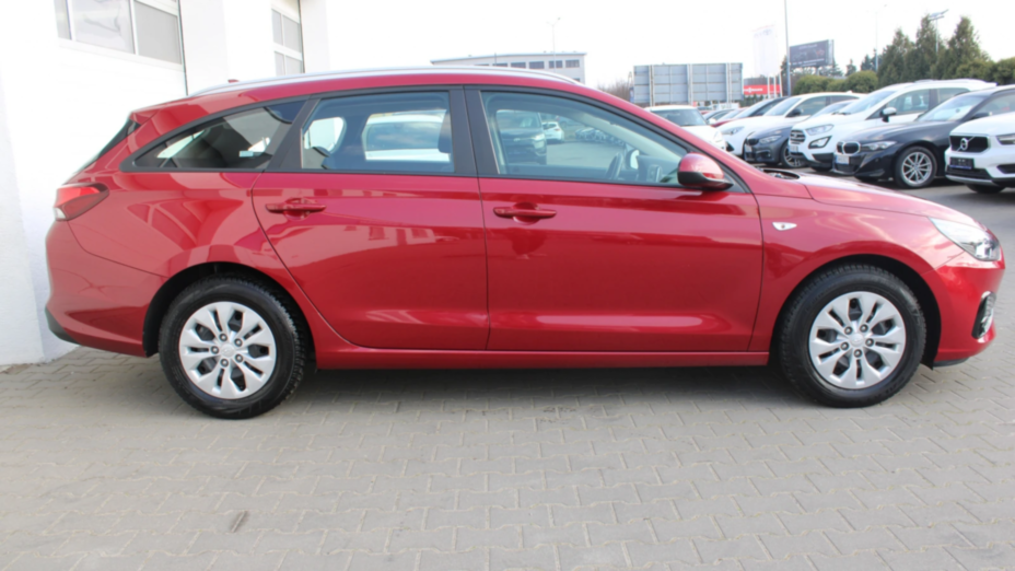 HYUNDAI i30 i30 1.5 DPI Classic +