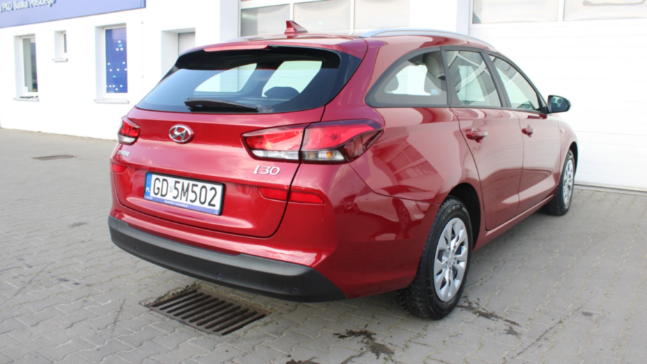 HYUNDAI i30 i30 1.5 DPI Classic +