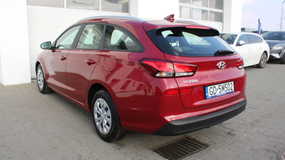 HYUNDAI i30 i30 1.5 DPI Classic +