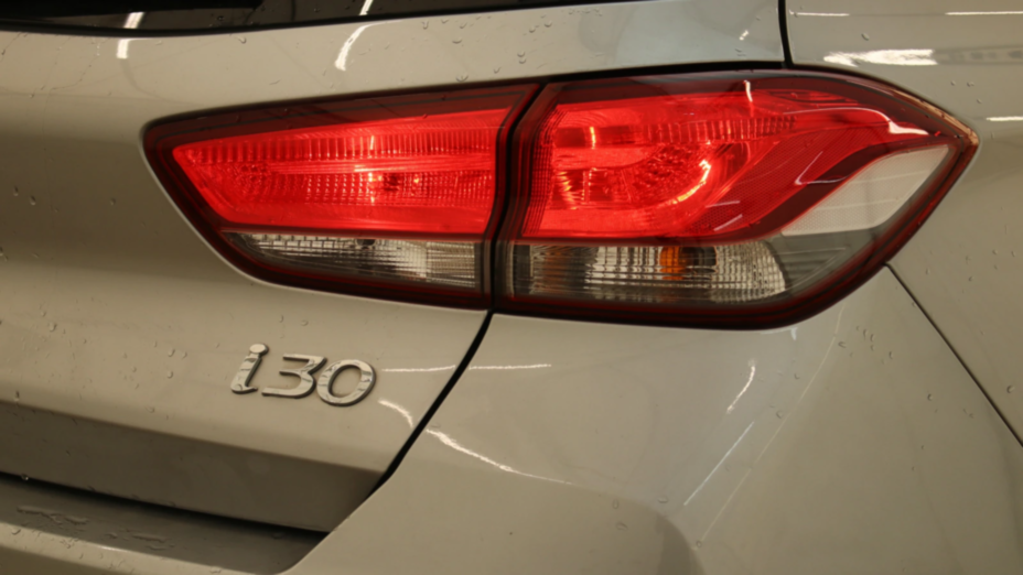 HYUNDAI i30 i30 1.5 DPI Smart