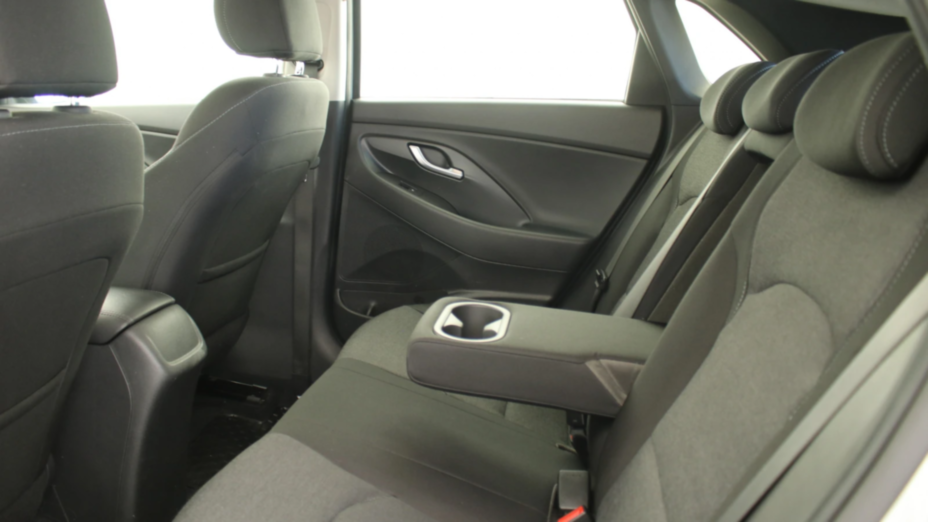 HYUNDAI i30 i30 1.5 DPI Smart