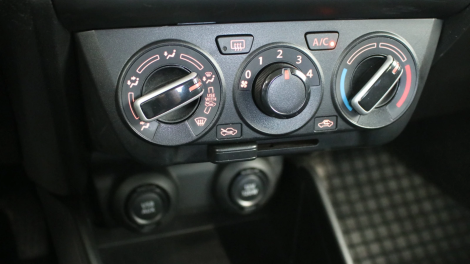 SUZUKI Swift Swift 1.2 Dualjet SHVS Premium