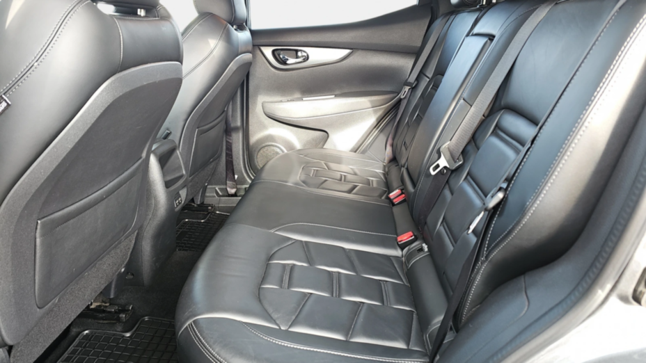 NISSAN Qashqai Qashqai 1.3 DIG-T Tekna DCT