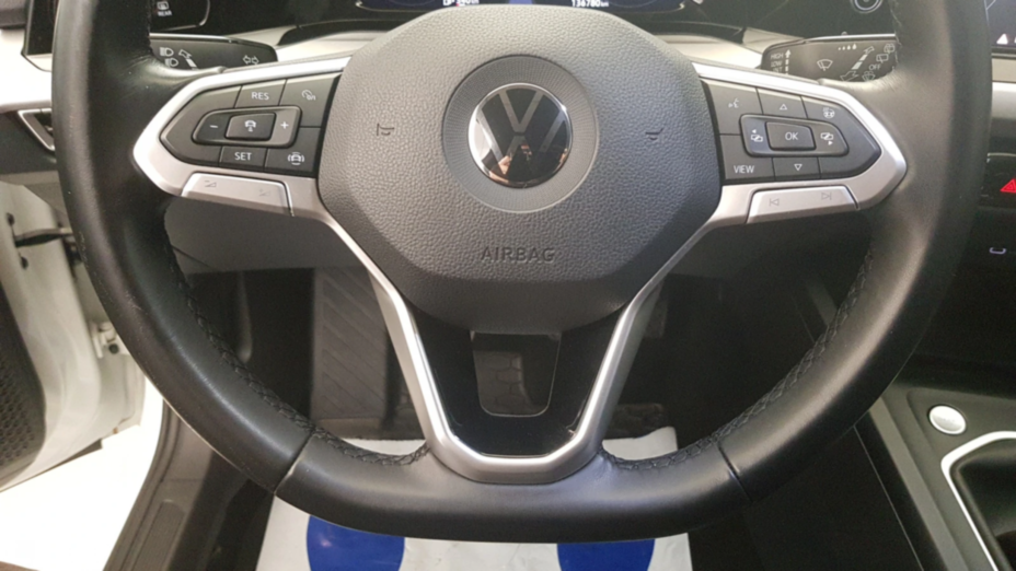 VOLKSWAGEN Golf Golf VIII 2.0 TDI Life