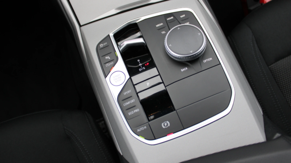 BMW Seria 3 320i aut