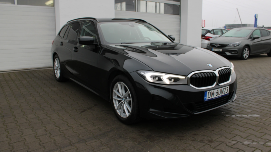 BMW Seria 3 320i aut