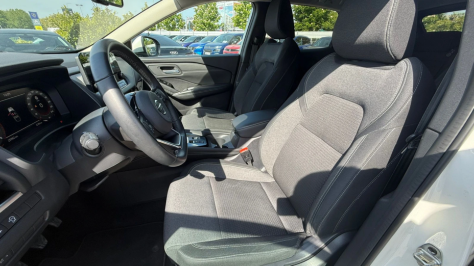 NISSAN Qashqai Qashqai 1.3 DIG-T mHEV N-Connecta