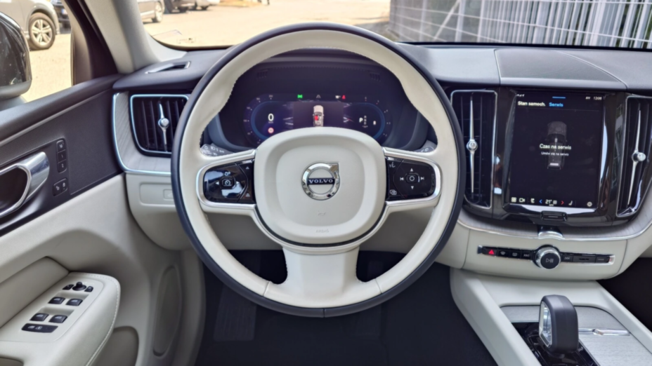 VOLVO XC60 XC60 B4 D AWD Plus Bright aut