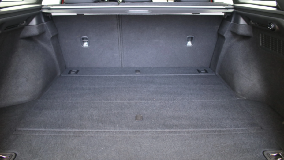 HYUNDAI i30 i30 1.5 DPI Classic +