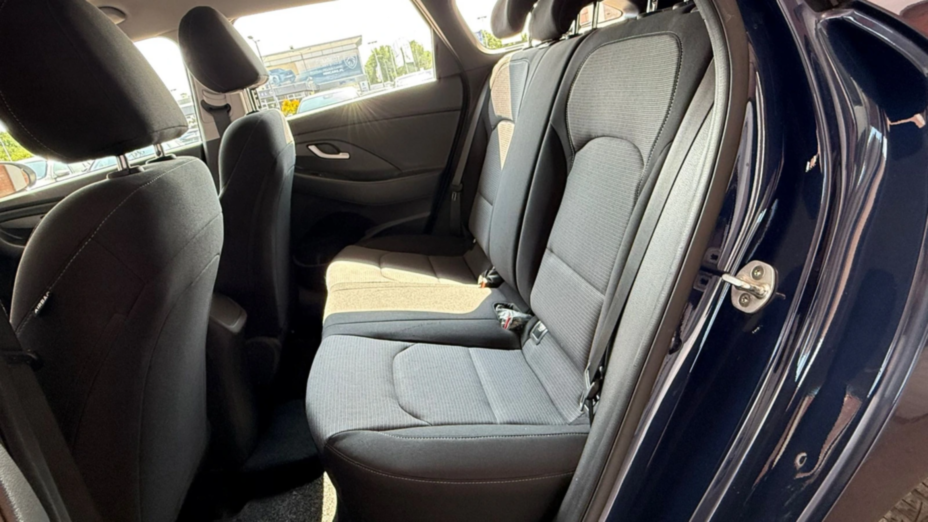 HYUNDAI i30 i30 1.4 Classic +