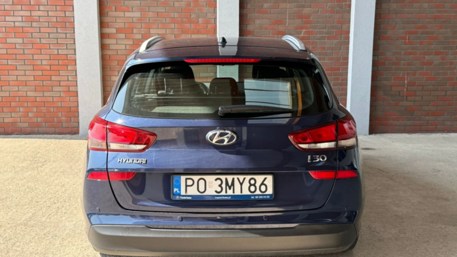 HYUNDAI i30 i30 1.4 Classic +