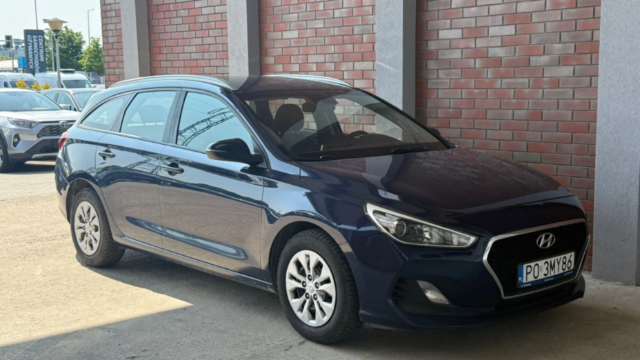 HYUNDAI i30 i30 1.4 Classic +