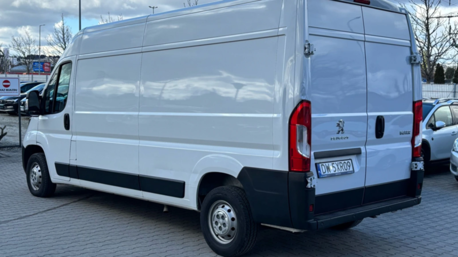 PEUGEOT Boxer Boxer 333 BlueHDi L3H2