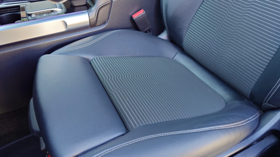 MERCEDES-BENZ GLB GLB 200 Progressive 7G-DCT