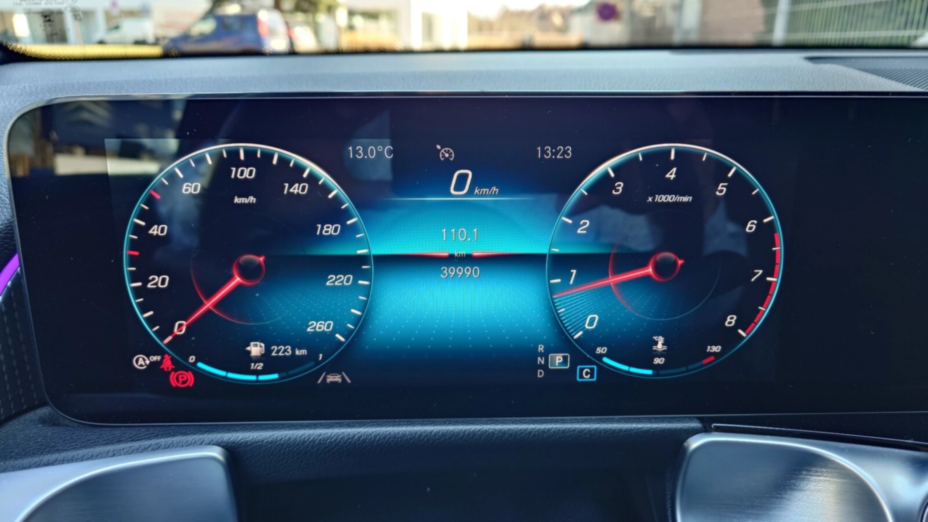 MERCEDES-BENZ GLB GLB 200 Progressive 7G-DCT