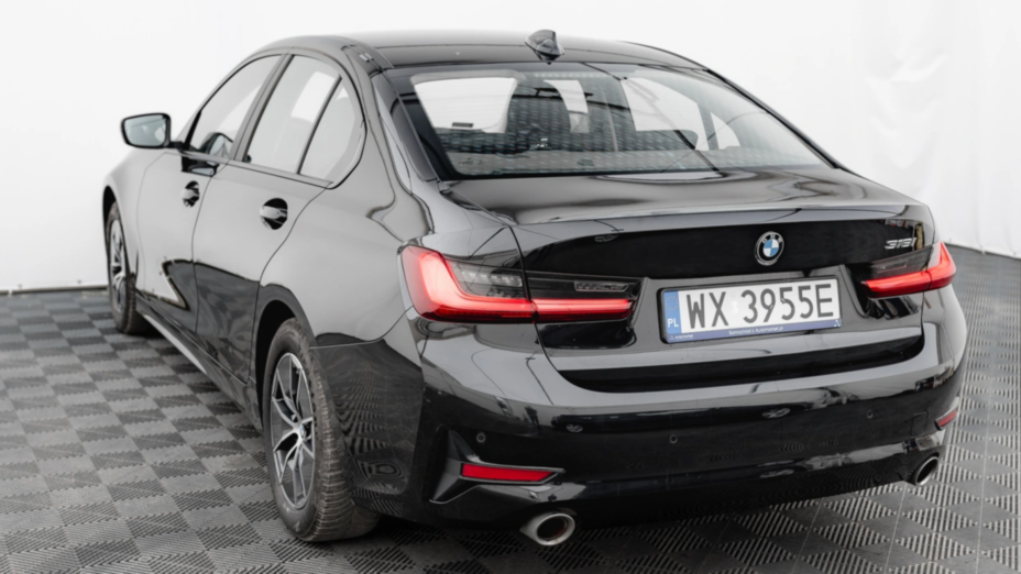BMW Seria 3 318i Advantage aut