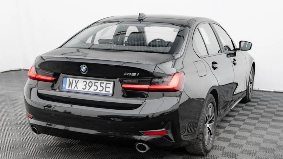 BMW Seria 3 318i Advantage aut