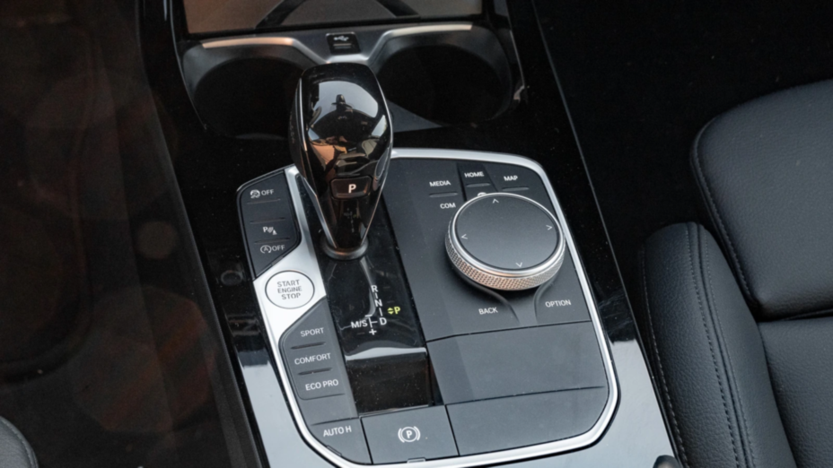 BMW Seria 2 220i xDrive M Sport aut