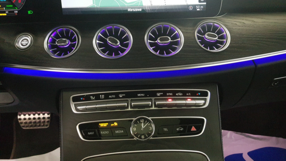MERCEDES-BENZ E Klasa E 300 Coupe 9G-TRONIC