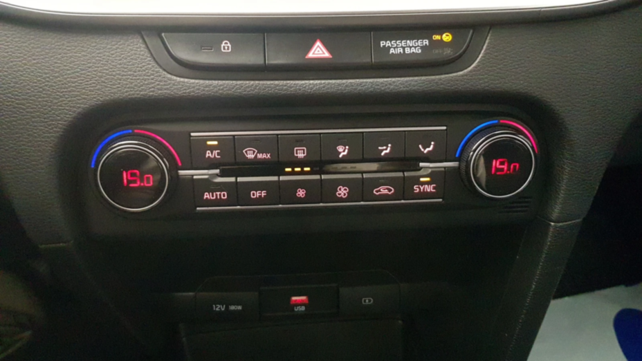 KIA Cee'd Ceed 1.5 T-GDI M