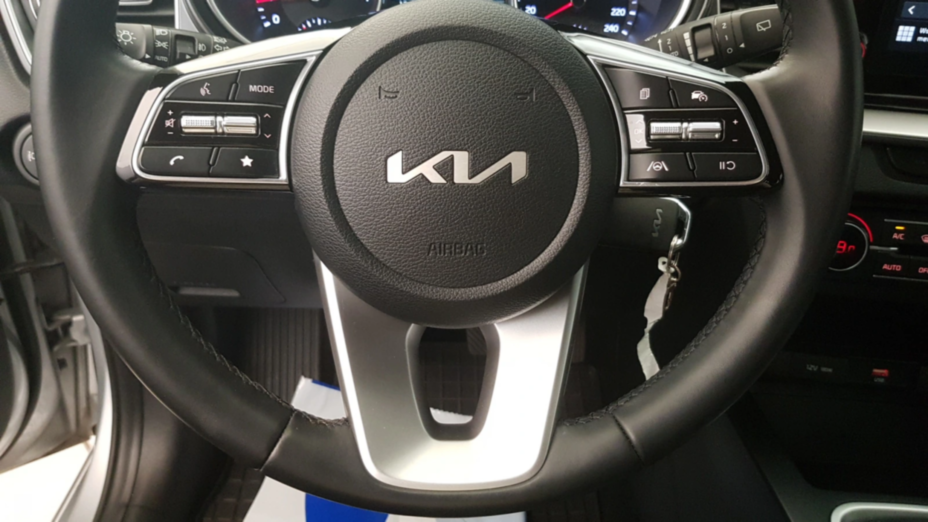 KIA Cee'd Ceed 1.5 T-GDI M