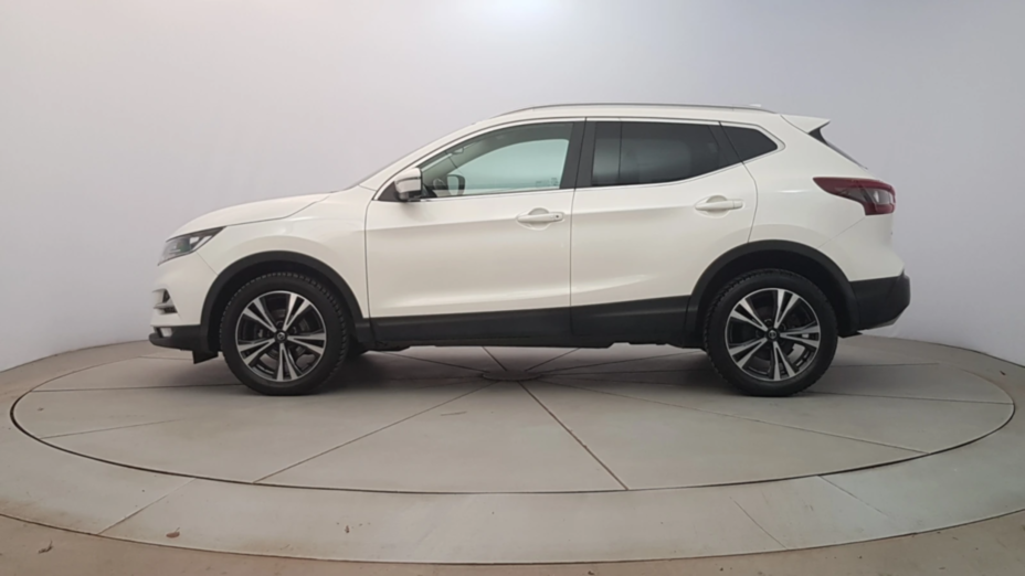 NISSAN Qashqai Qashqai 1.3 DIG-T N-Connecta DCT