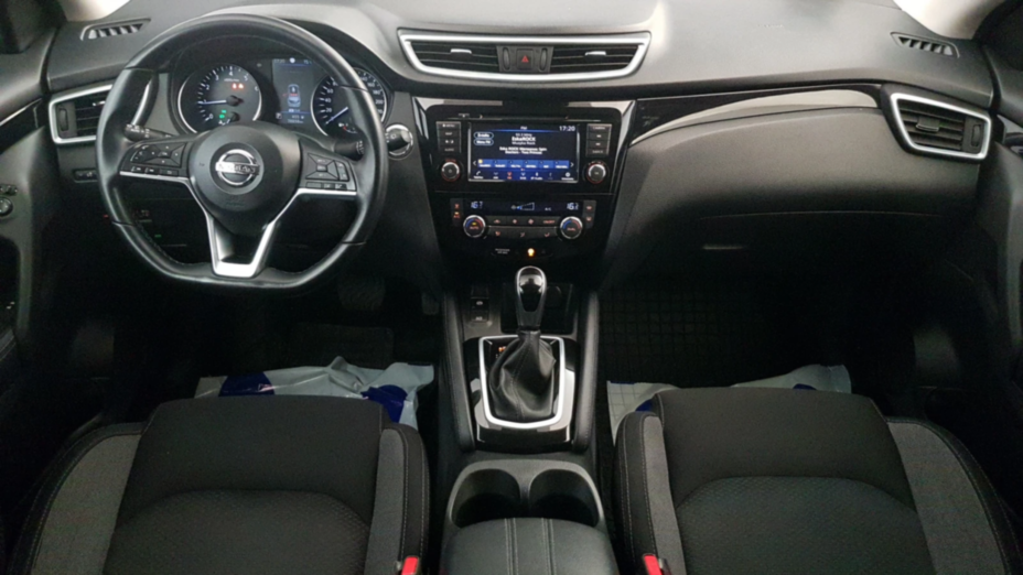 NISSAN Qashqai Qashqai 1.3 DIG-T N-Connecta DCT