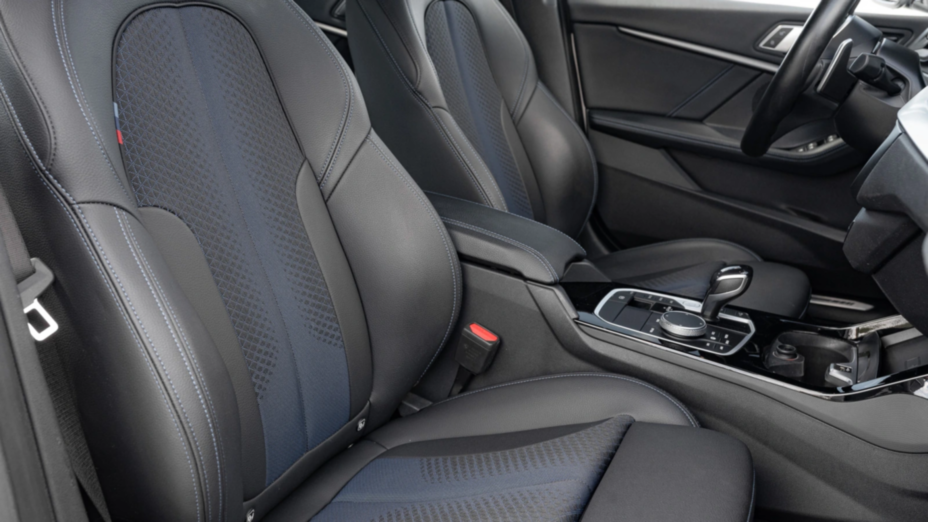 BMW Seria 2 220i M Sport sport-aut