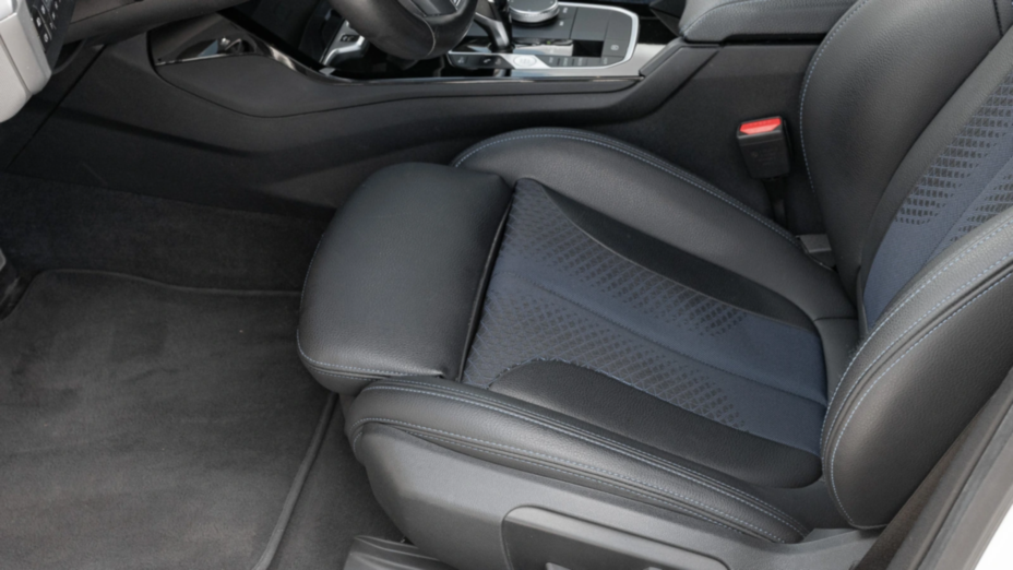 BMW Seria 2 220i M Sport sport-aut
